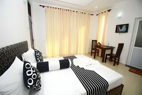 Hotel Sanri Villa Katunayake - Image 2