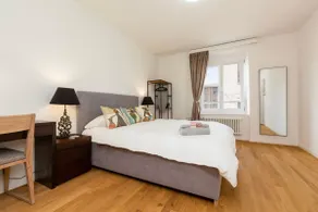 Apt 2A - RARE FIND: City Centre 2-BR Apt - Image 2