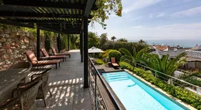 St James Guest Houses - Image 4