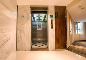 City Comfort Inn Yulin Walking Street - Image 4