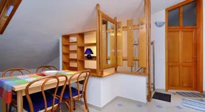 House Topic - Image 5