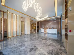 Lavande Hotel Anshan City Center - Image 3