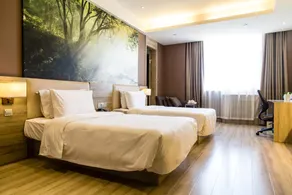 Atour Hotel Linfen Chezhan Street - Image 3