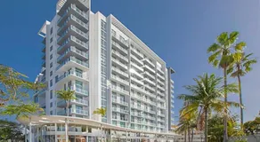 BRAND NEW TOP FLOOR IN THE HEART OF MIAMI - Image 2