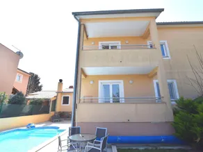 Comfortable apartment ina quiet location, with a shared swimming pool, near Pula - Image 4