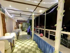Hotel Manvin's - Image 2