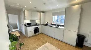 New Modern 2 Bed with parking in BISHOPS STORTFORD, close to Stansted Airport! - Image 4