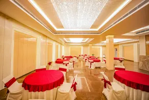Mokshda Premium Hotel And Restaurant - Image 4