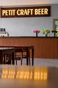 Petit Hotel - Image 4