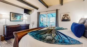 Chalet avec jacuzzi, terrasse et jardin | Vue lac - Image 2