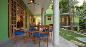 Barefoot Bungalow Hikka - Image 3