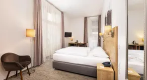 City Hotel Ring - Image 2