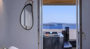 Sensia villa with Hot tub and Caldera View - Image 2