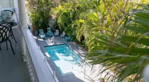Southernmost Point Guest House & Garden Bar - Image 2