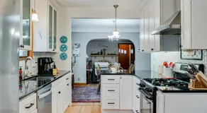 Minnestay * Edina Escape ★ 50 & France Ave ★ Indhegnet gård ★ Tæt på Edina i Mpls - Image 5
