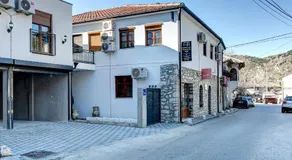 Guesthouse Check In - Image 4