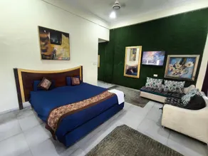 VALLEY VIEW VILLA - Image 2