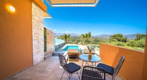 Oleas Suites - Image 3