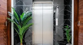 LivRegalia Stays Luxury Residence Gurgaon - Image 4