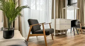 Glashaus mit 3 Gästezimmer - Image 3