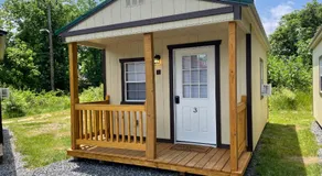 Canal Cabins - Image 3