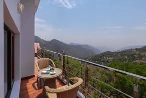 Alaya Stays Amara Dusk 4BHK Villa in Nainital - Image 3