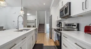 Kensington Calgary House 3BR 20 Min to Downtown - Image 3