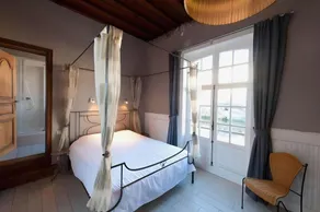 Canalview Hotel Ter Reien - Image 2