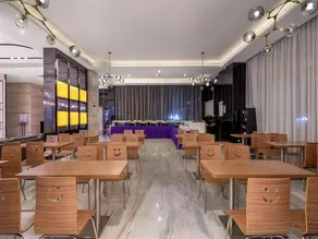 Lavande Hotel Guangzhou Hanxi Changlong Station Wildlife Park Scenic Area - Image 4