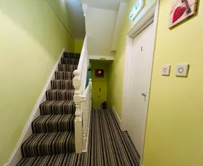 Station Hotel - Image 3