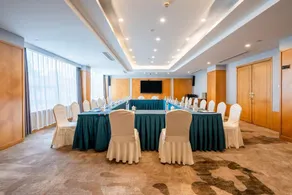 Maision New Century Hotel Yingzhou Yancheng - Image 5