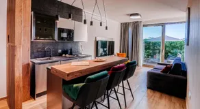 Dedaj Resort - Villa Delux with Sea View Pool - Image 4