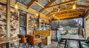 Blacksmith Cottage - Stay in Blacksmith's Lively Hub - Image 3