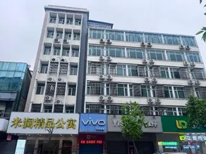 Milan Hotel - Image 2