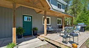 Larkwhistle Sauna Chickens Near BEACHES - Image 5