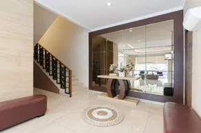 Sans Vibes Firdaus Mansion Kemang - Image 2