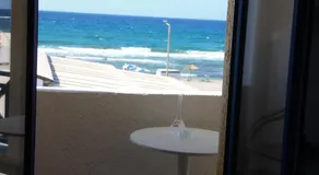 Mike's Beach Apartments & Studios - Image 4