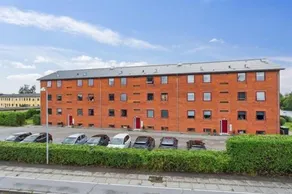 Luxury Apartment - Image 2