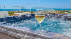 Holiday Home Coral Elite Residence mit Pool und Whirlpool by Interhome - Image 5