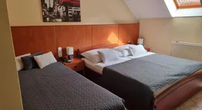 Club Haus 502 Kalocsa - Image 2
