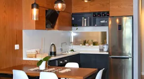 Central Luxury Apartment - Image 4
