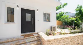 apartment kaminaki beach - Image 4