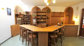 Hotel Club - Image 5