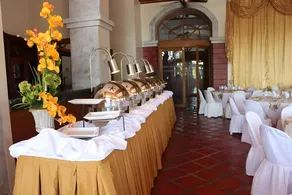 Tahanan Lakeview Hotel - Image 5