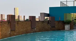 Nordic Minimal 3BR with Tub Near Impact Arena DMK Airport - Image 4