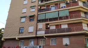 Apartment in Valencia - Image 5
