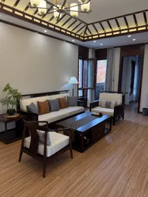 Flower Trace Hotel - Image 3