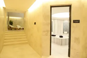 RYS Hotel - Image 3