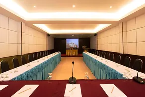 A Hotel Budget - Image 5