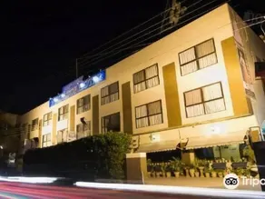 HillTop Hotel - Image 3